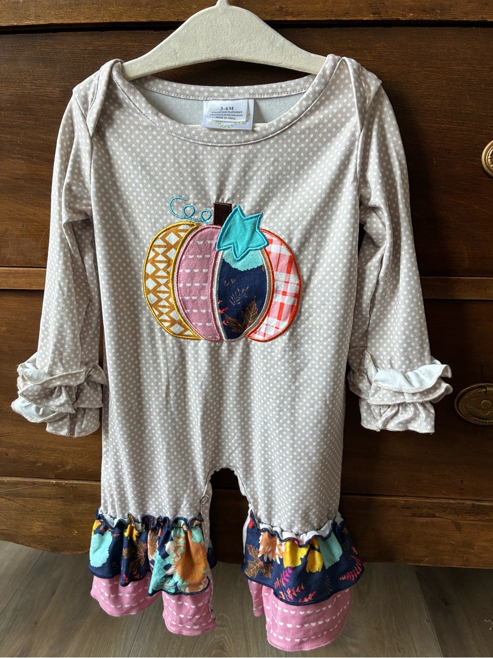 Baby Girls Beige Polka Dot Pumpkin Applique One-Piece Romper